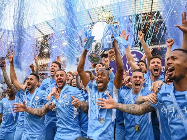 BĐ Anh 22/10: Man City vẫn là ứng viên vô địch Premier League