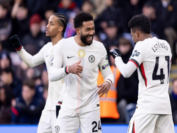 Tin BĐ: Estevao bùng nổ, Chelsea lại gieo sầu ở Selhurst Park