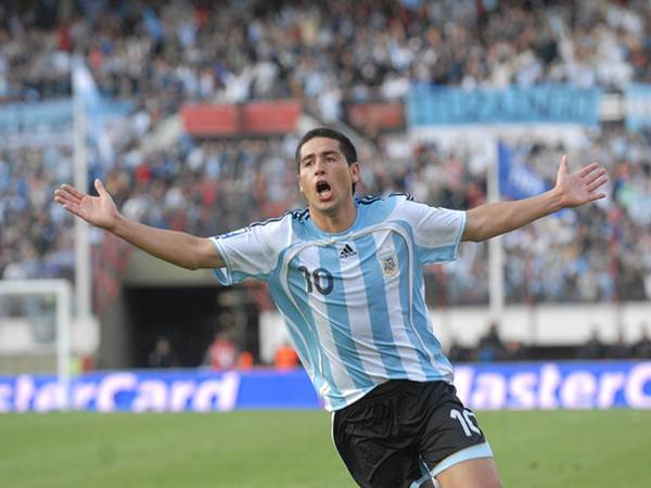 Juan Román Riquelme - Tiền vệ kiến thiết tài hoa